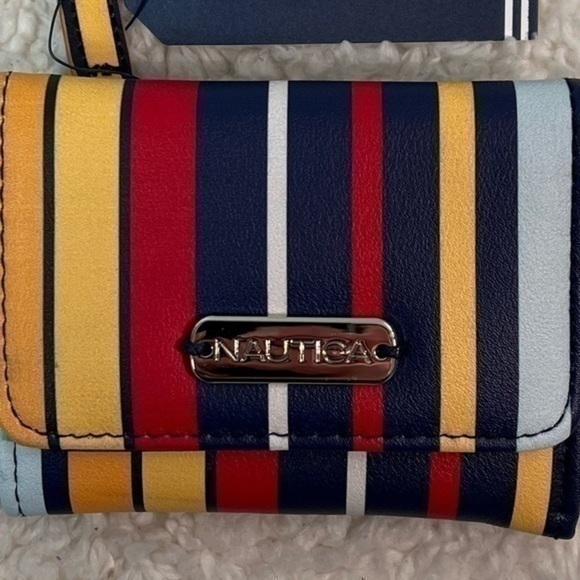 Nautica RFID Blocking Tri-Fold Wallet - Picture 7 of 7